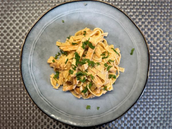 krémes alfredo csirke tésztával recept