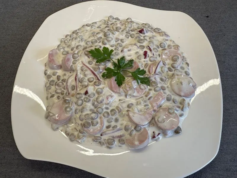 virslis lilahagymás majonézes lencsesaláta recept